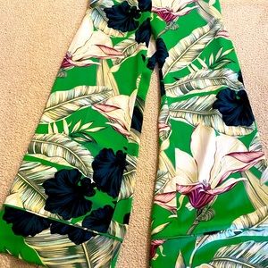 Hawaiian vacation loose pants well made